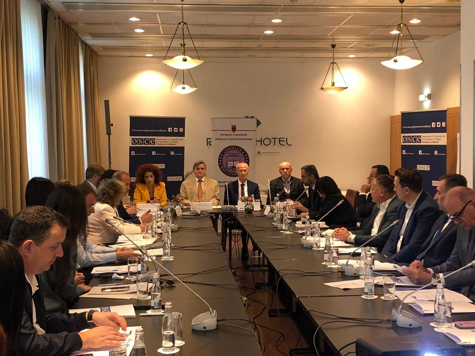 19.05.2025 - AKTIVITET TRAJNUES: “Hetimi i veprës penale të pastrimit të parave dhe kompleksiteti i tij”
